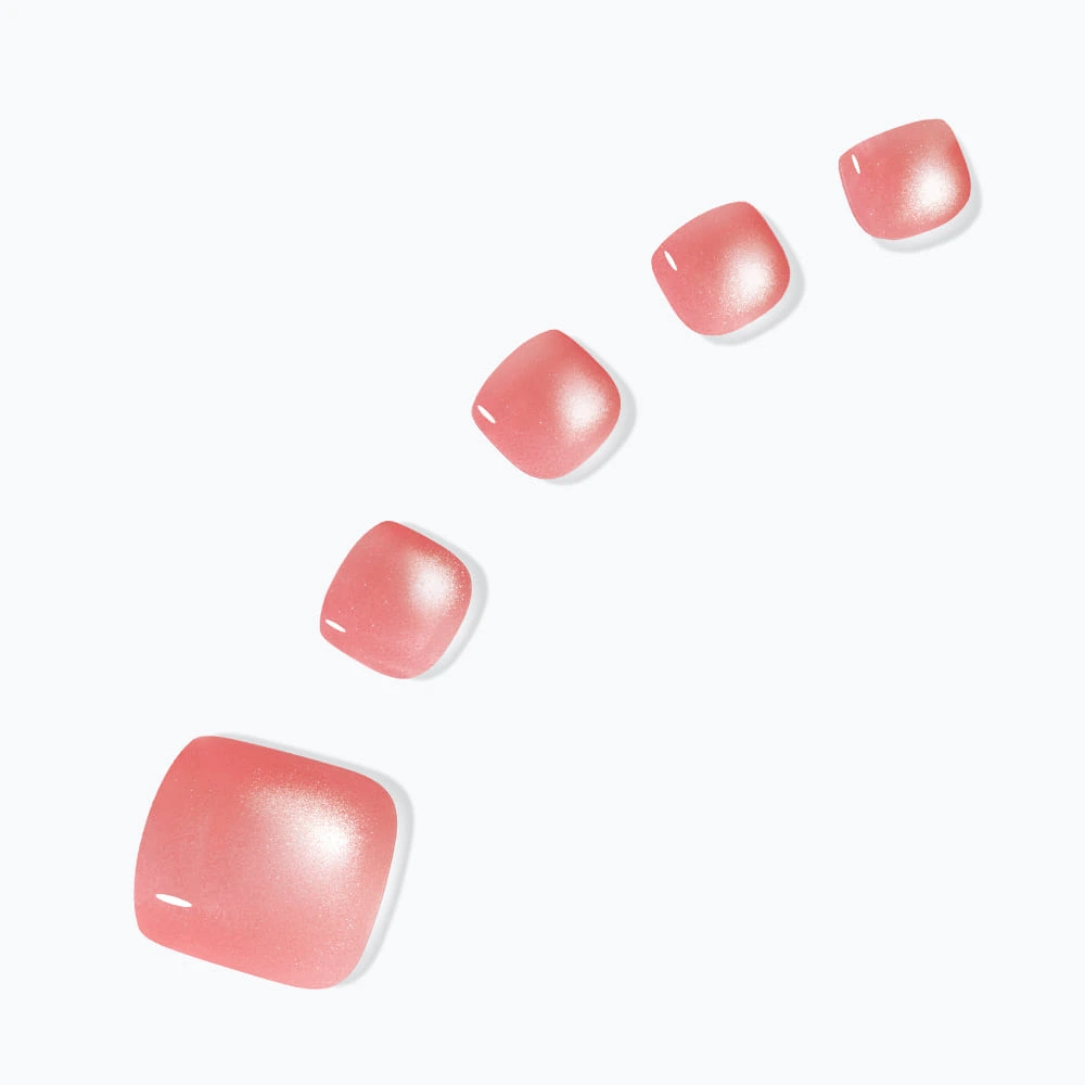 Dashing Diva Flory Pedi detail