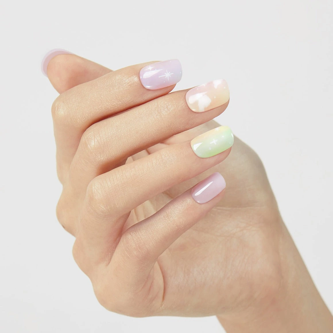 Dashing Diva Pastel Cloud [Medium Round] detail