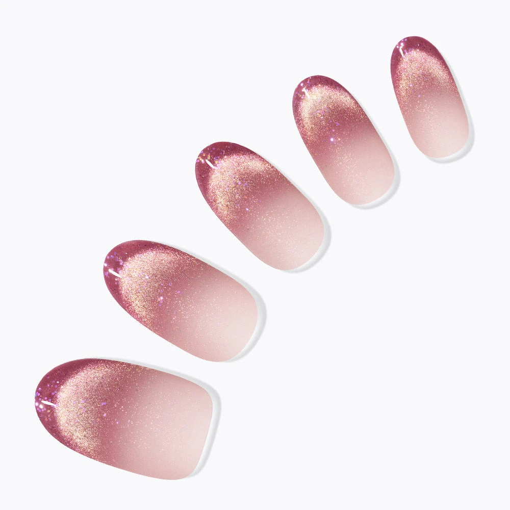Dashing Diva Lilt [Almond] detail