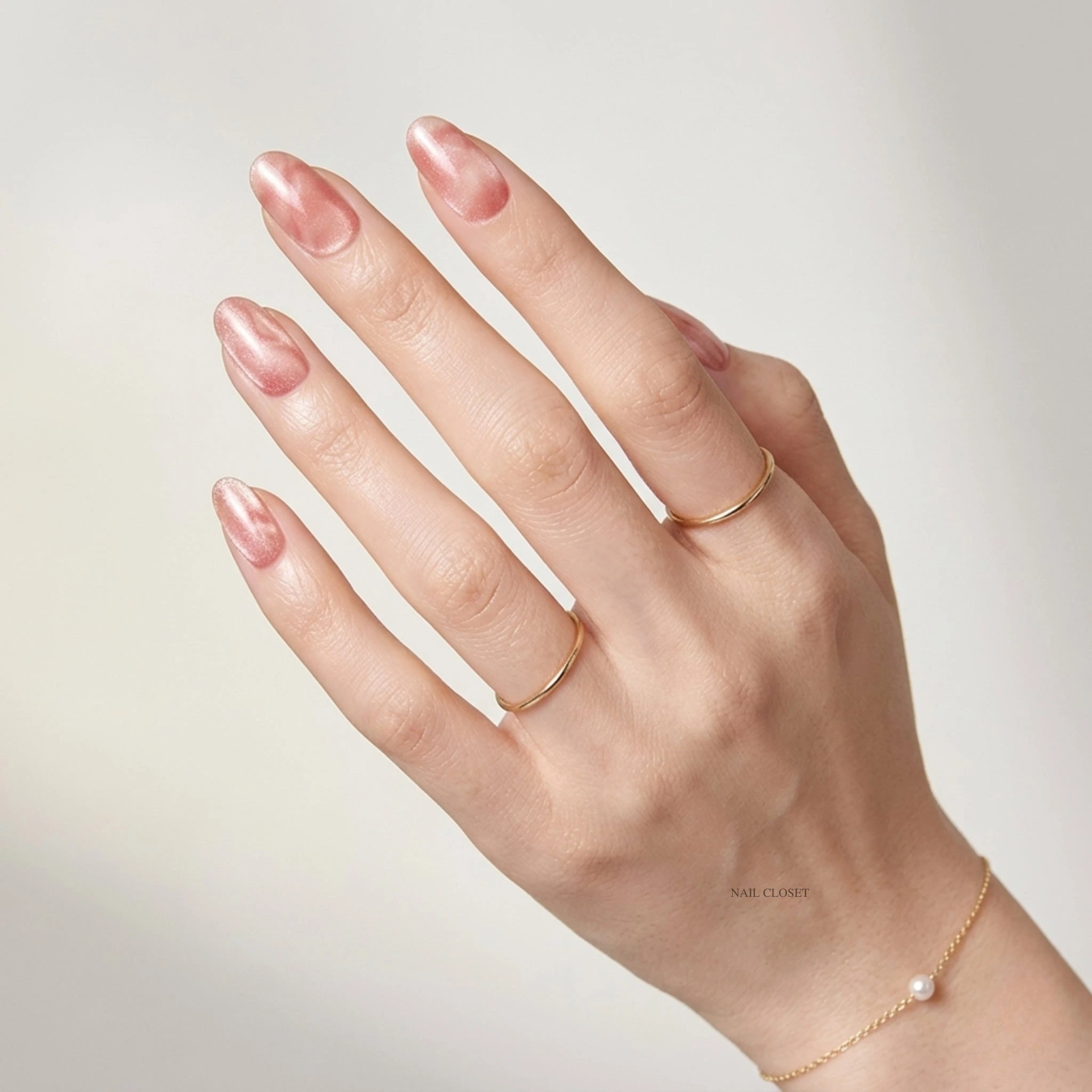 ohora Rose Pink Marble & Mermaid Glitter Nails detail